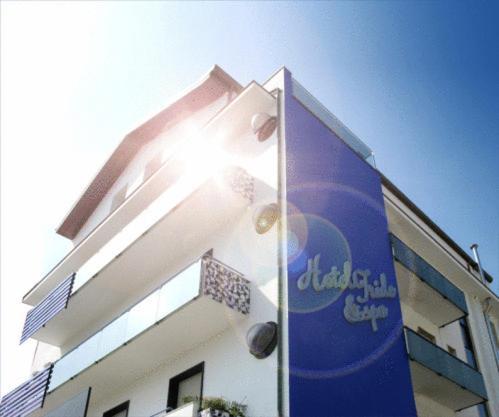 Hotel Iride & 3*